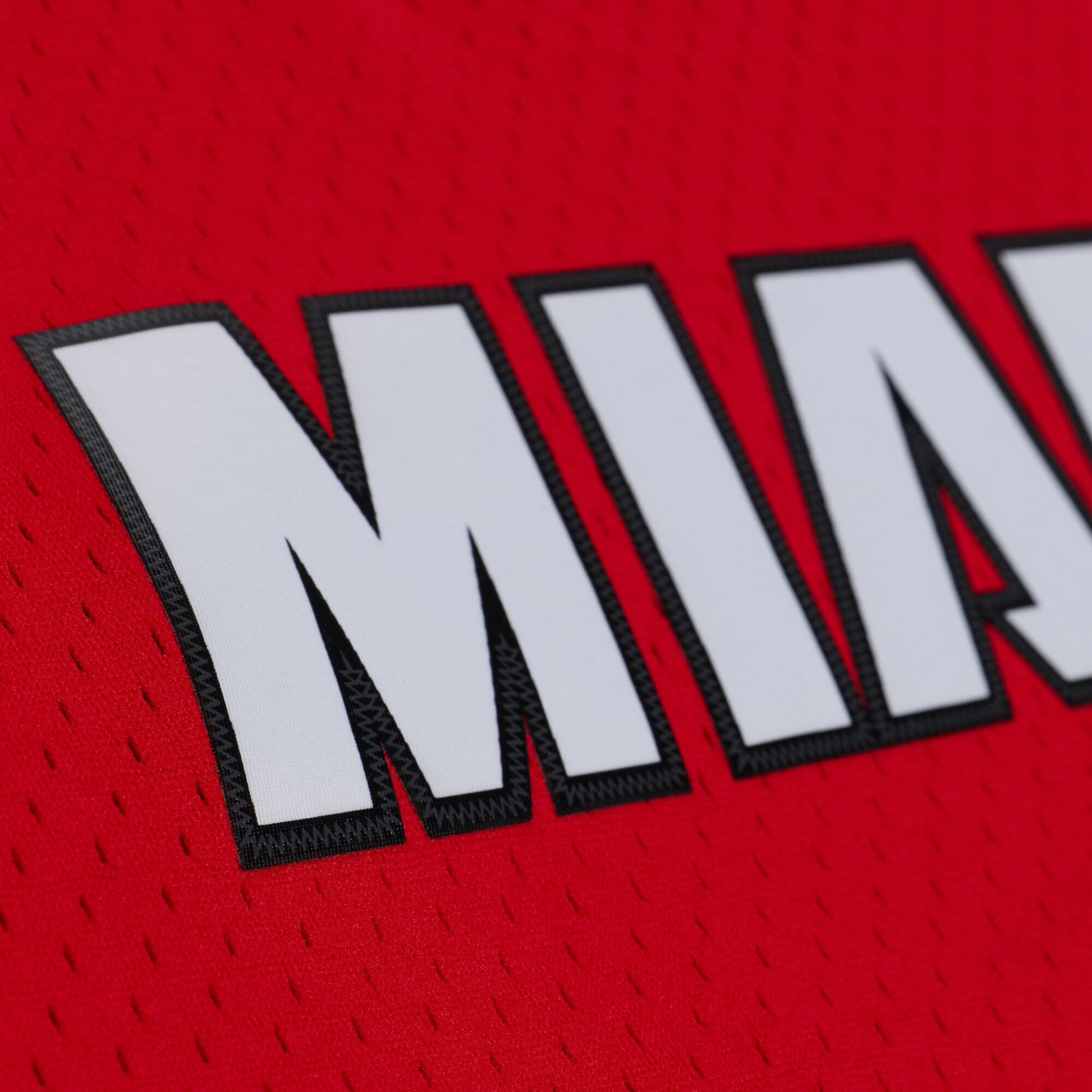 Men's Miami Heat Shaquille O'Neal Mitchell & Ness Red 2005-06 Swingman Jersey