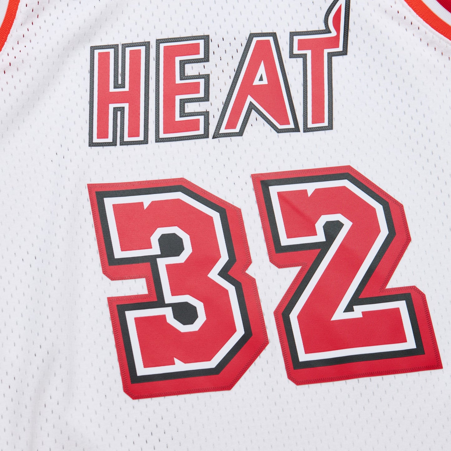 Men's Miami Heat Shaquille O'Neal Mitchell & Ness White 2007/08 Hardwood Classics Swingman Jersey