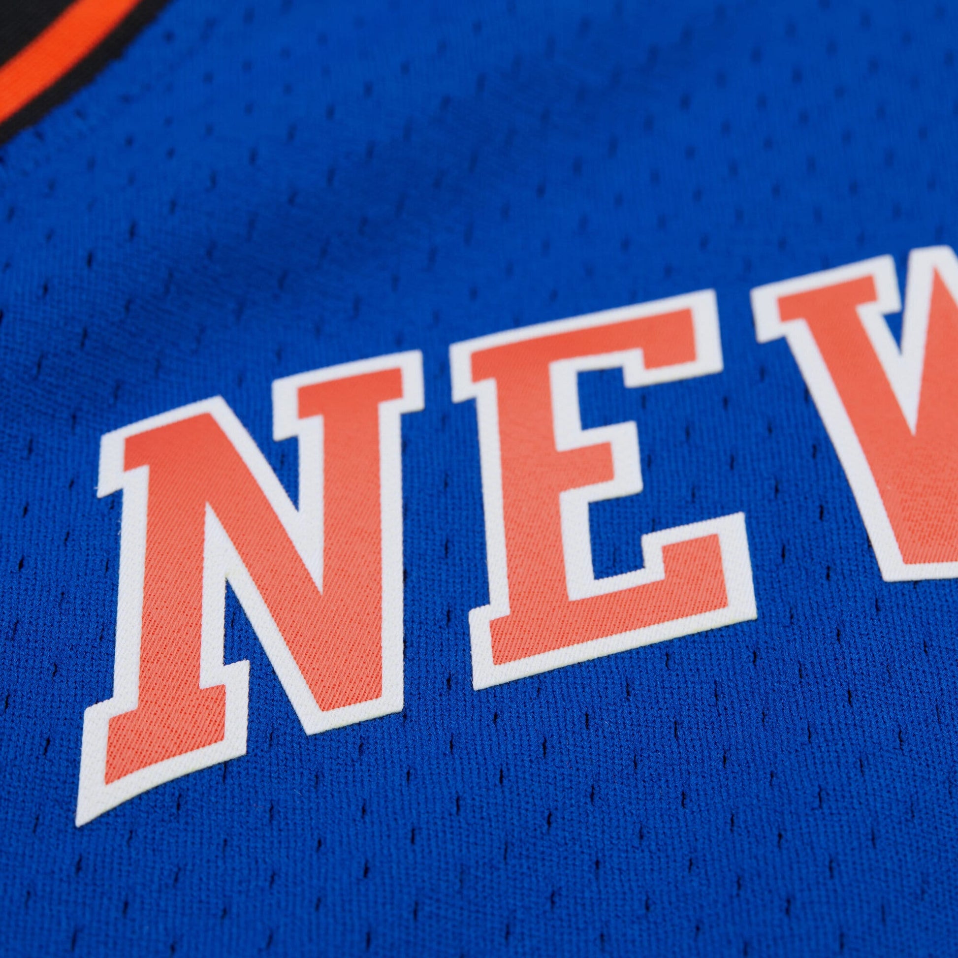 Men's New York Knicks Carmelo Anthony Mitchell & Ness Blue 2010/11 Swingman Jersey