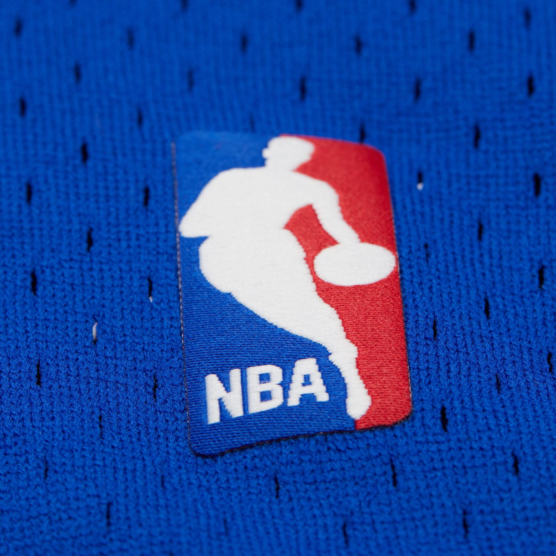 Men's New York Knicks Carmelo Anthony Mitchell & Ness Blue 2010/11 Swingman Jersey