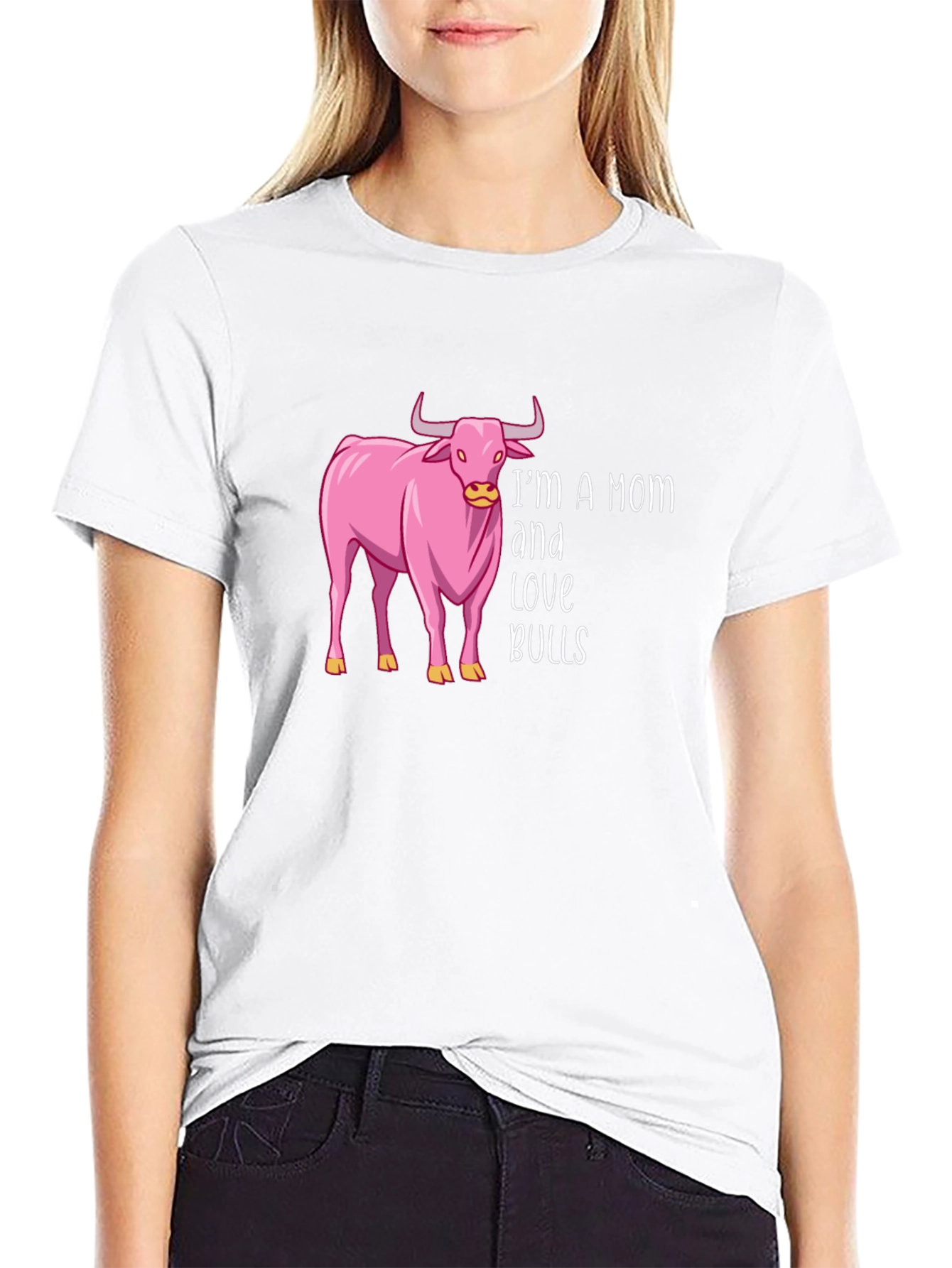 Im A Mom and Love Bulls T-Shirt