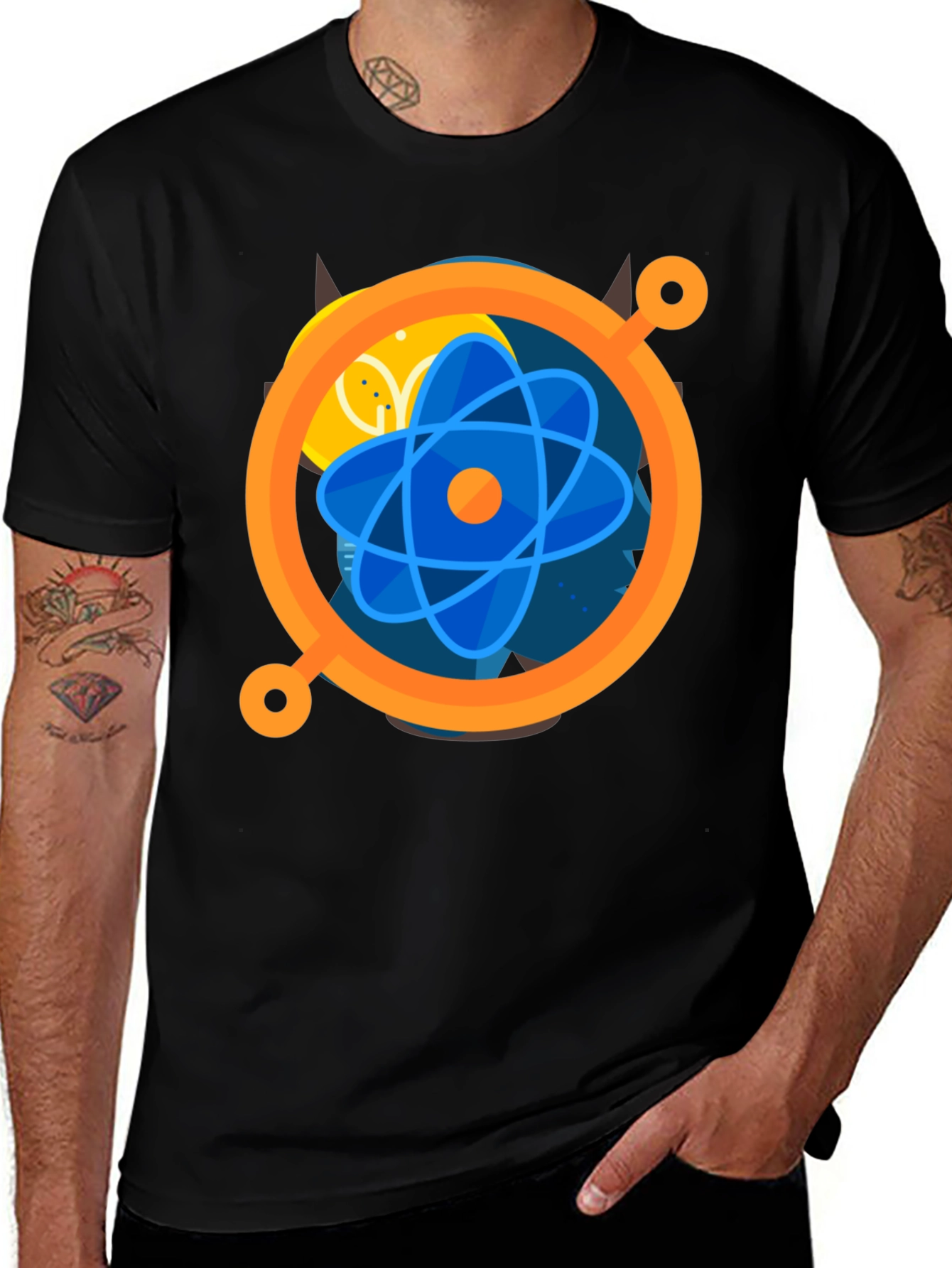 Geometric Design T-Shirt - Modern Graphic Tee