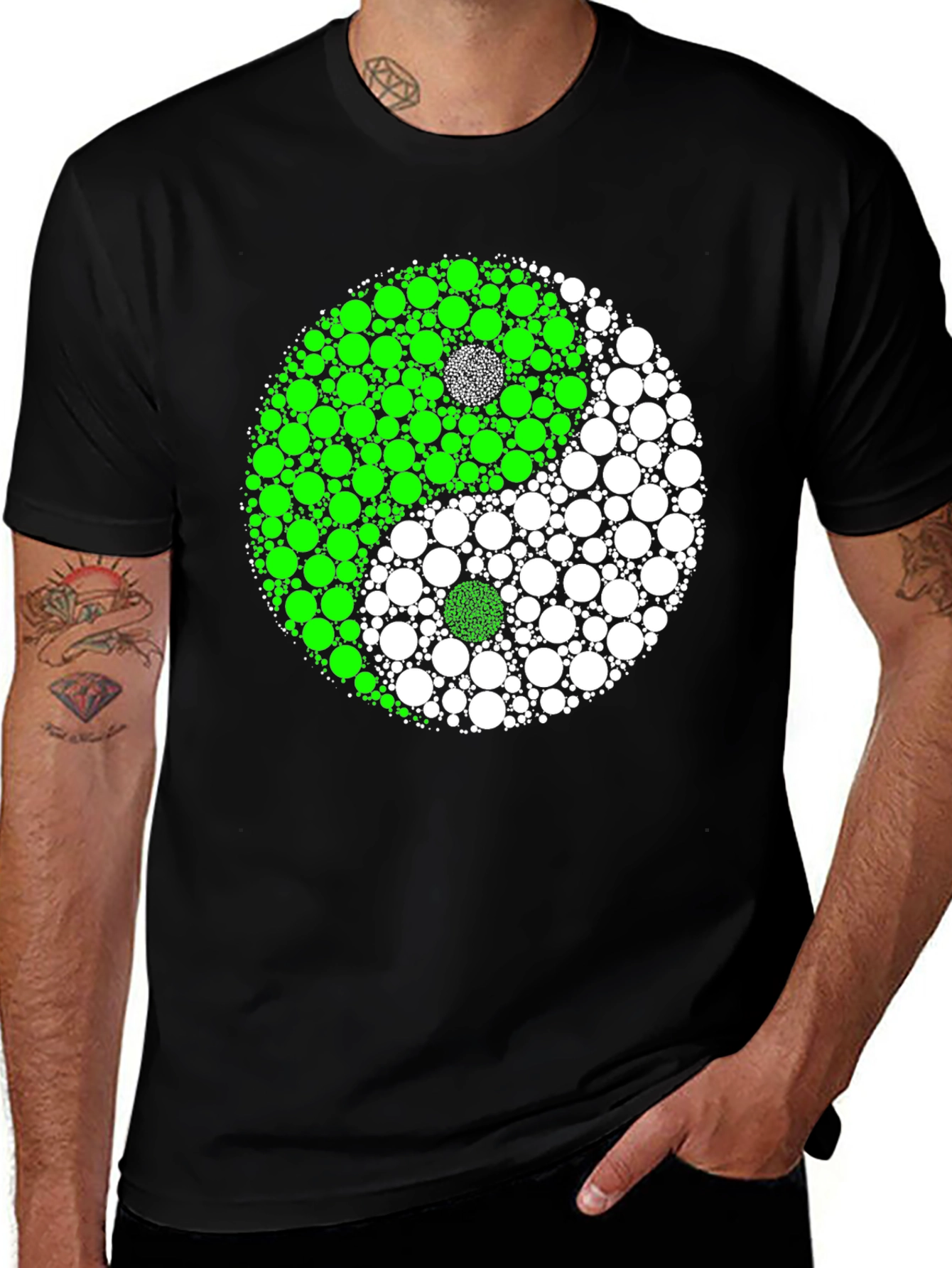 Yin Yang Circle Patterned Graphic T-Shirt